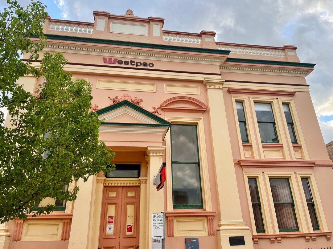 Historic Westpac Bank Building景点图片