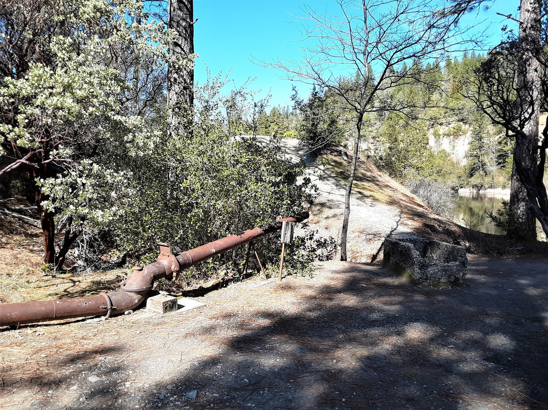 Hirschman's Pond Trail-Nevada City必去景点