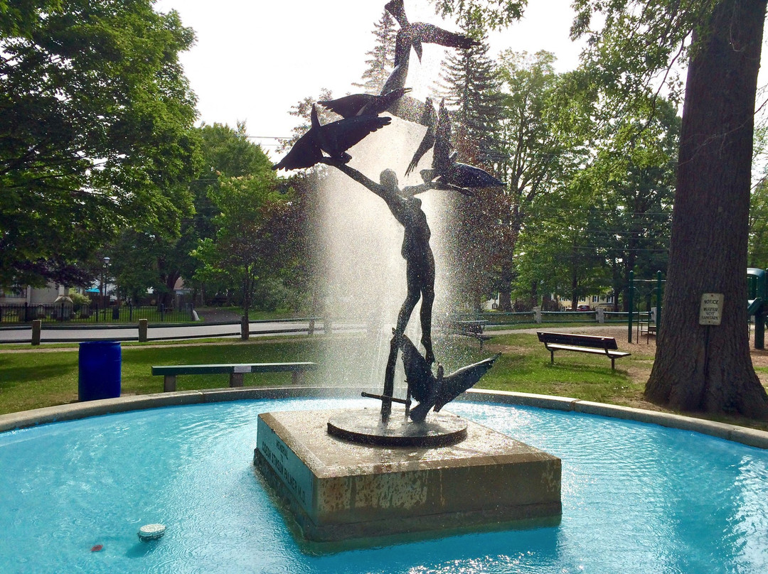 Gardiner Common Fountain-Gardiner必去景点