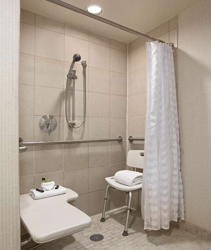 波士顿玛律伯勒大使馆套房酒店主图