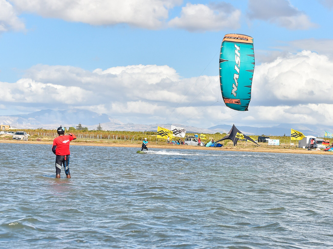 Ariel Corniel Kiteboarding Pro Center-马尔萨拉必去景点