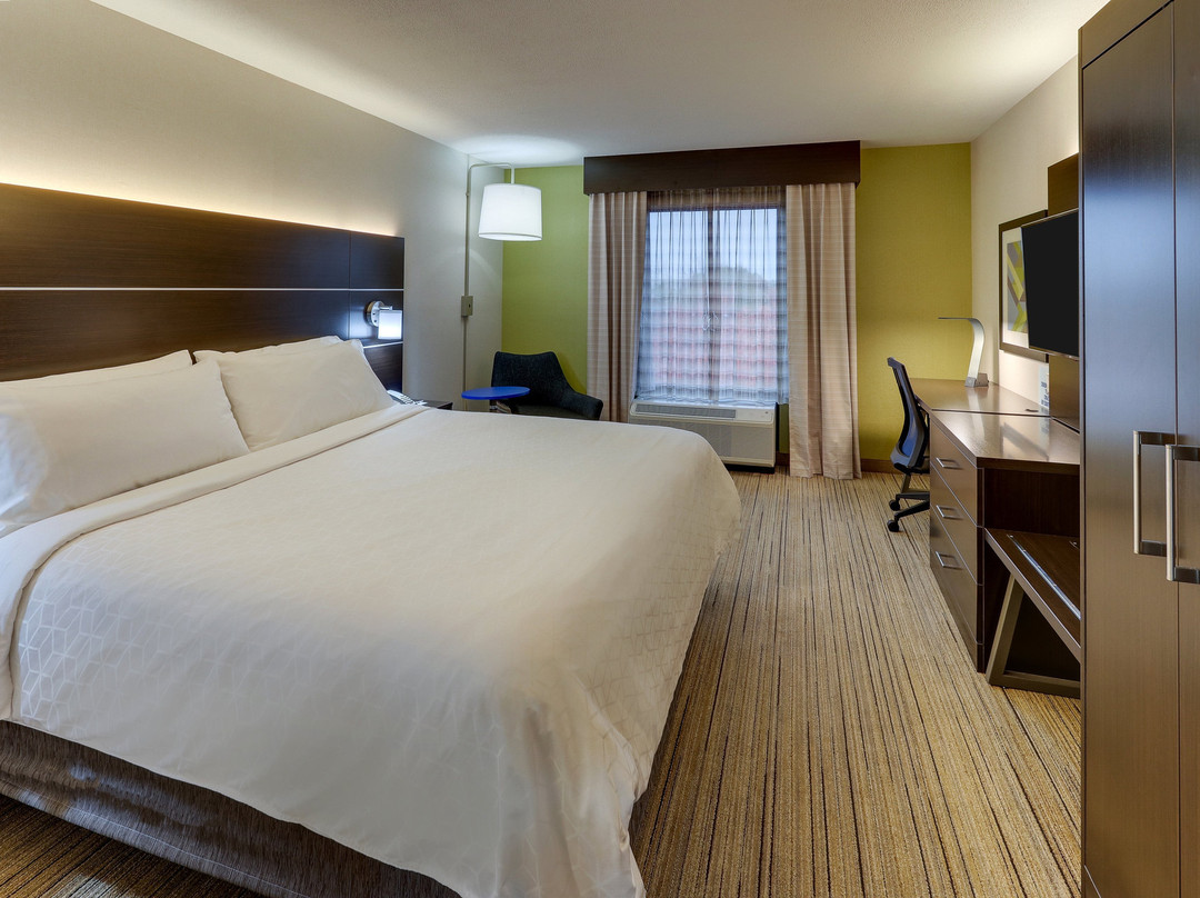 Holiday Inn Express & Suites Troy By IHG主图