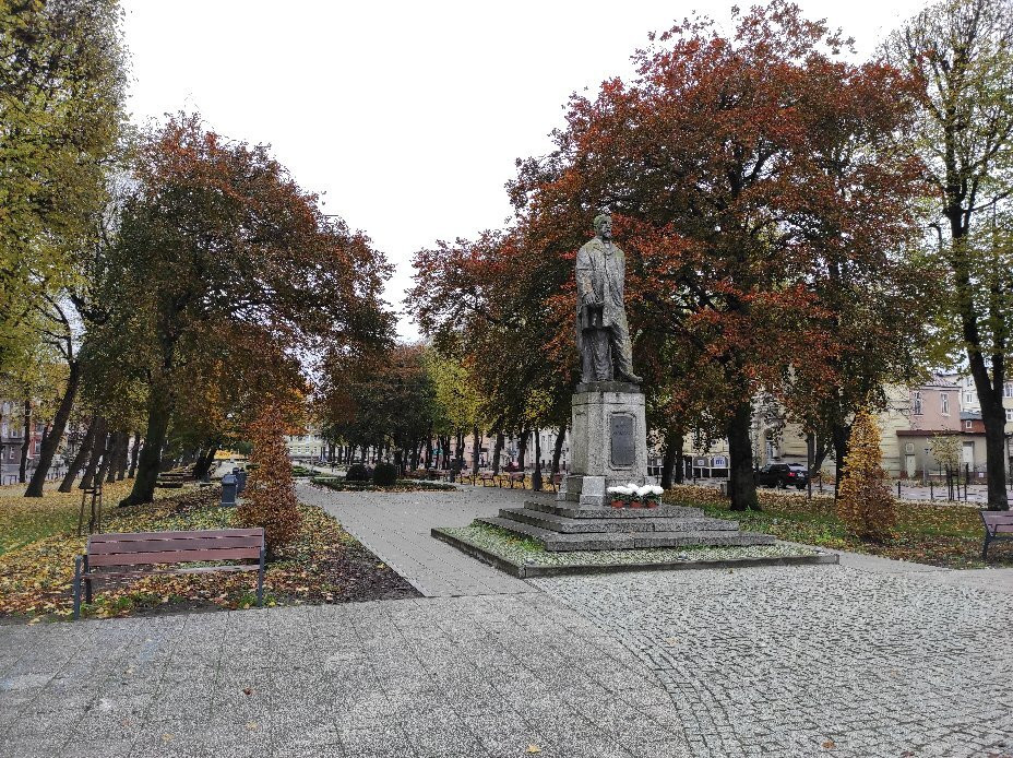 Monument of Henryk Sienkiewicz in Słupsk景点图片