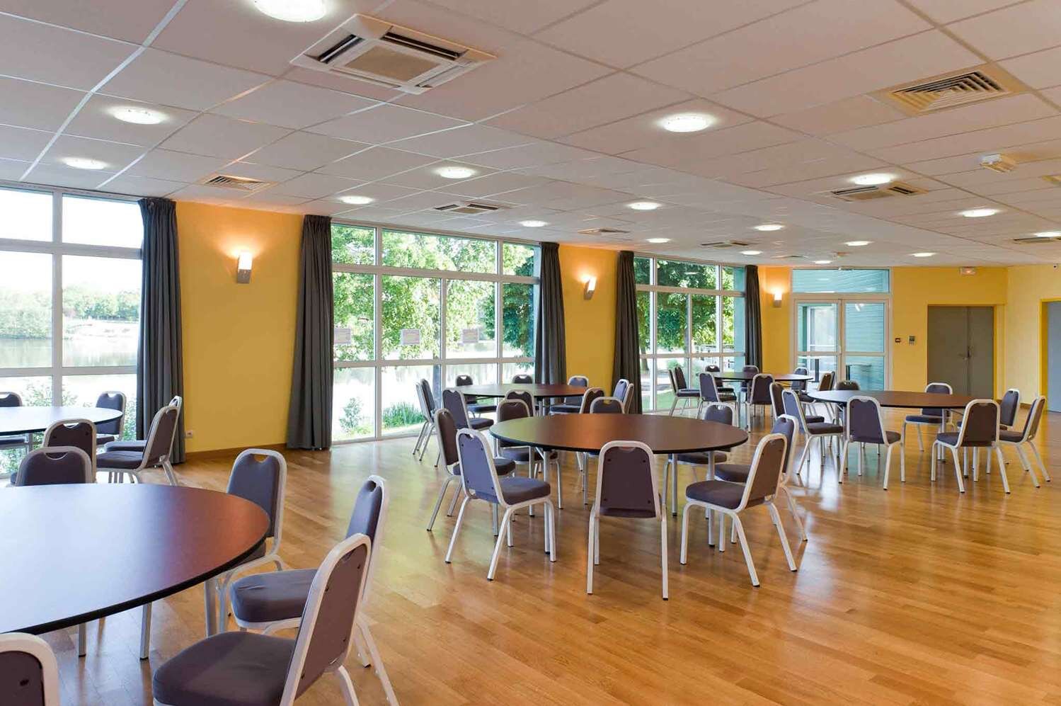 ibis Styles Bourbon Lancy-官方