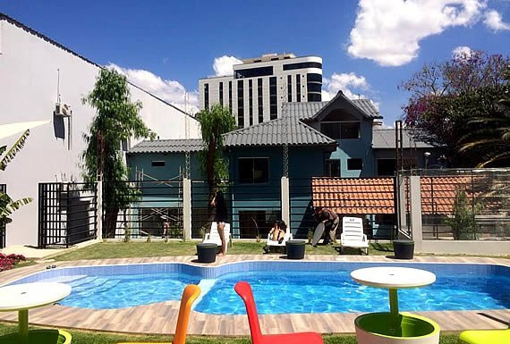 Camino Plaza Hotel主图