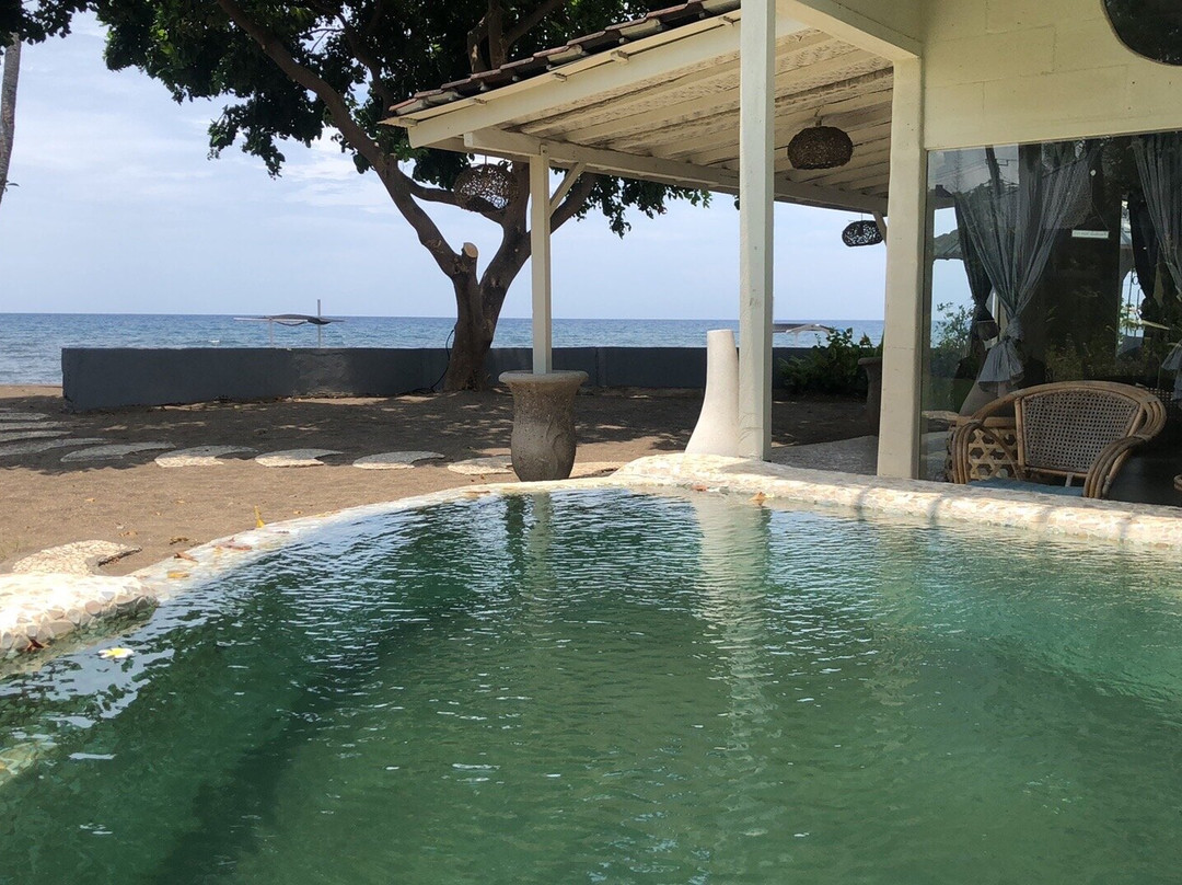 丽琳罗维纳海滩酒店主图