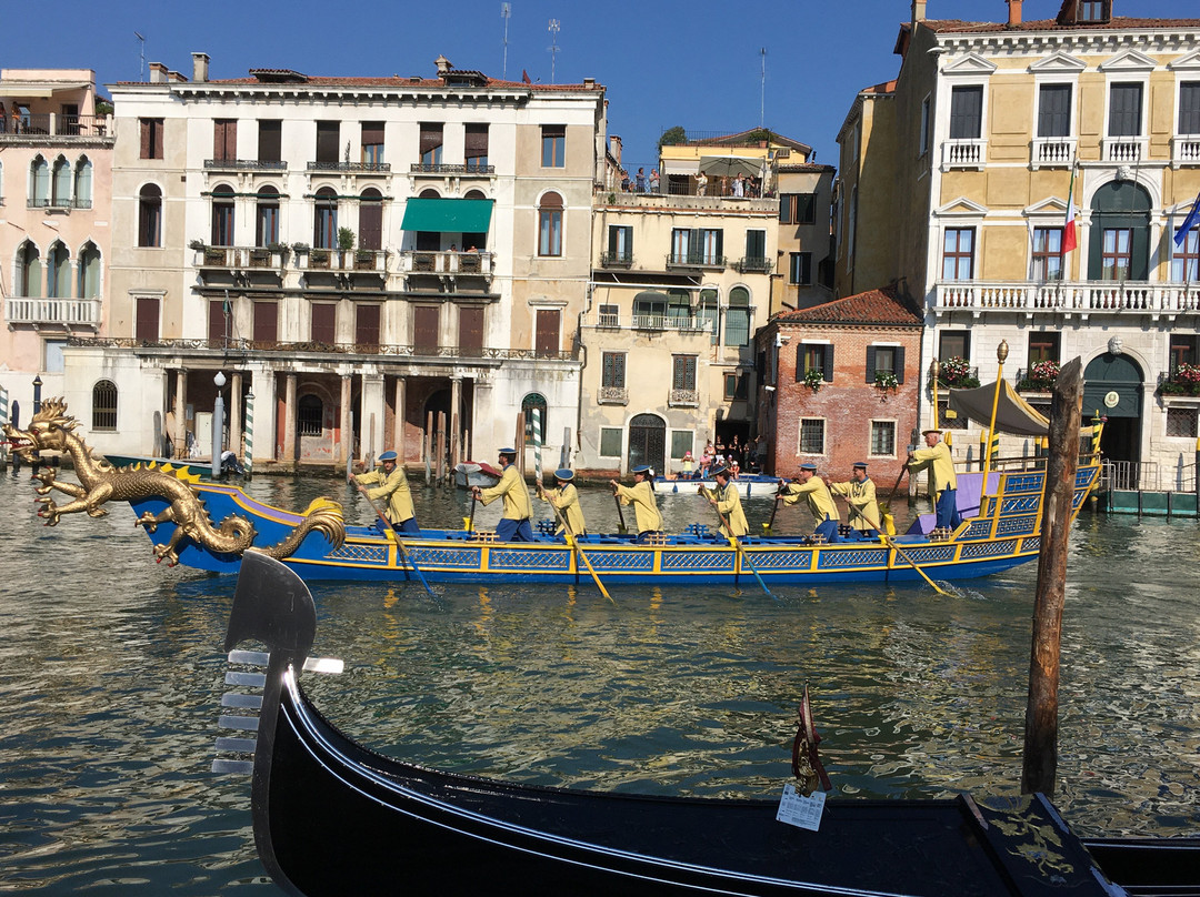 威尼斯赛船节景点图片