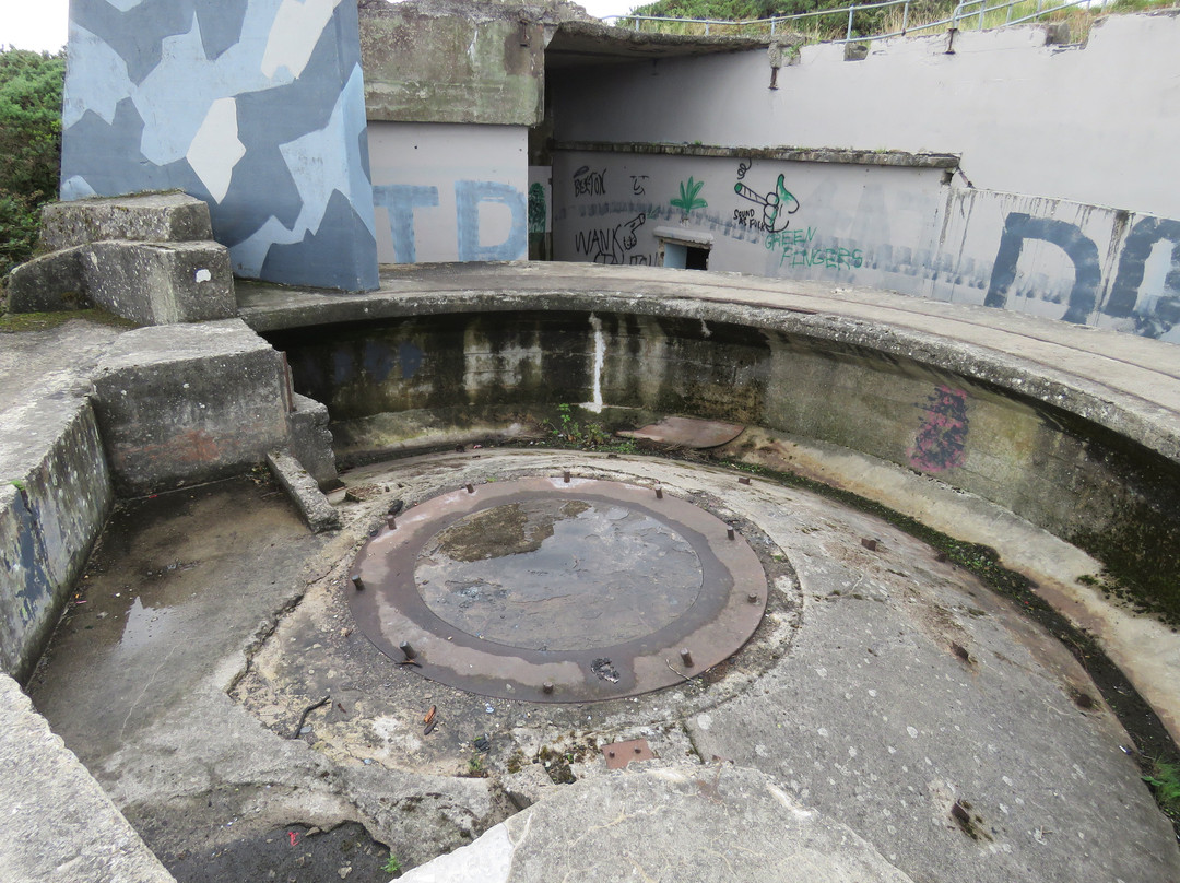 Charles Hill Monks Cave and Military Camp Storehouse and Battery-Dalgety Bay必去景点