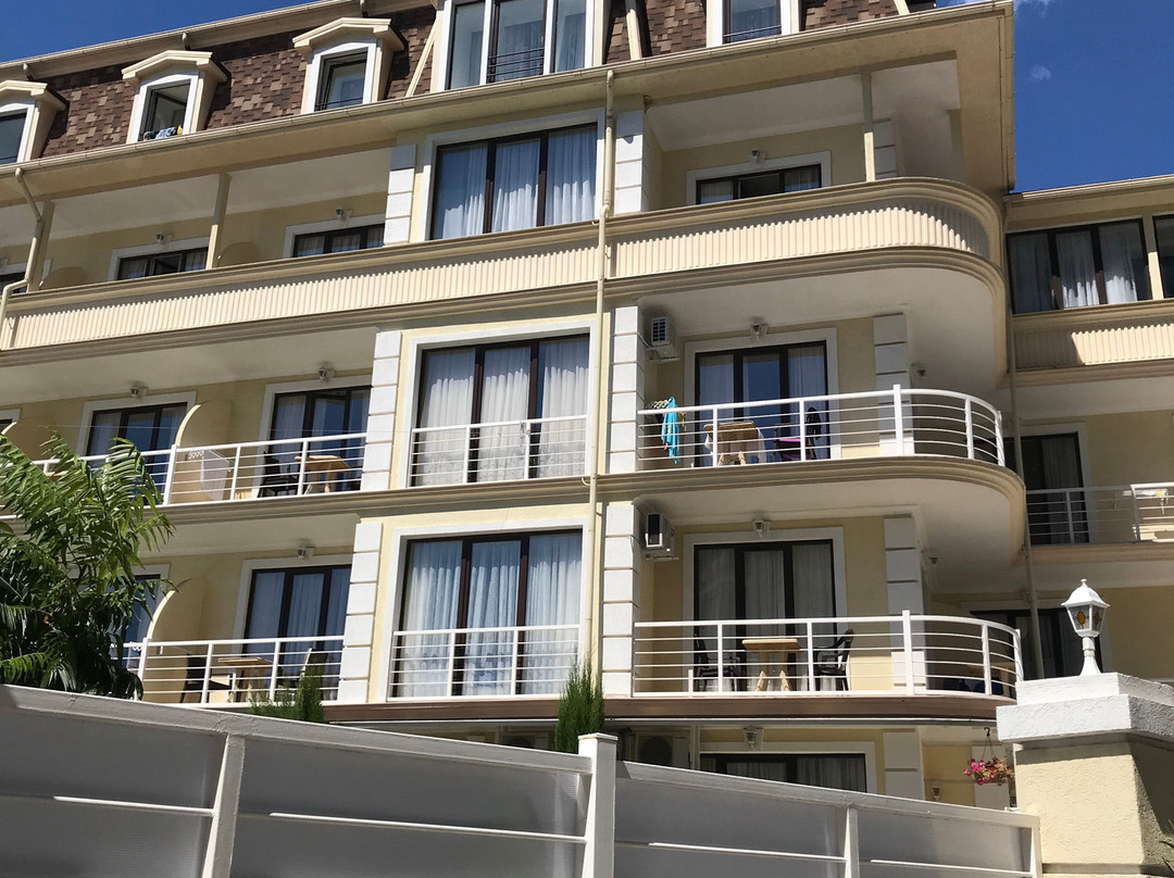 Grand-Shato Hotel主图