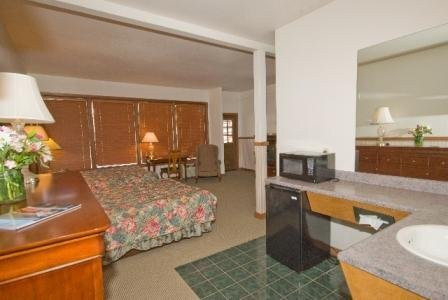 Timber Lodge Inn主图