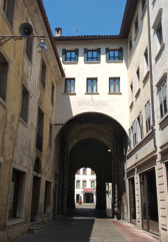 Piazza dei Martiri o Campedel-贝卢诺必去景点