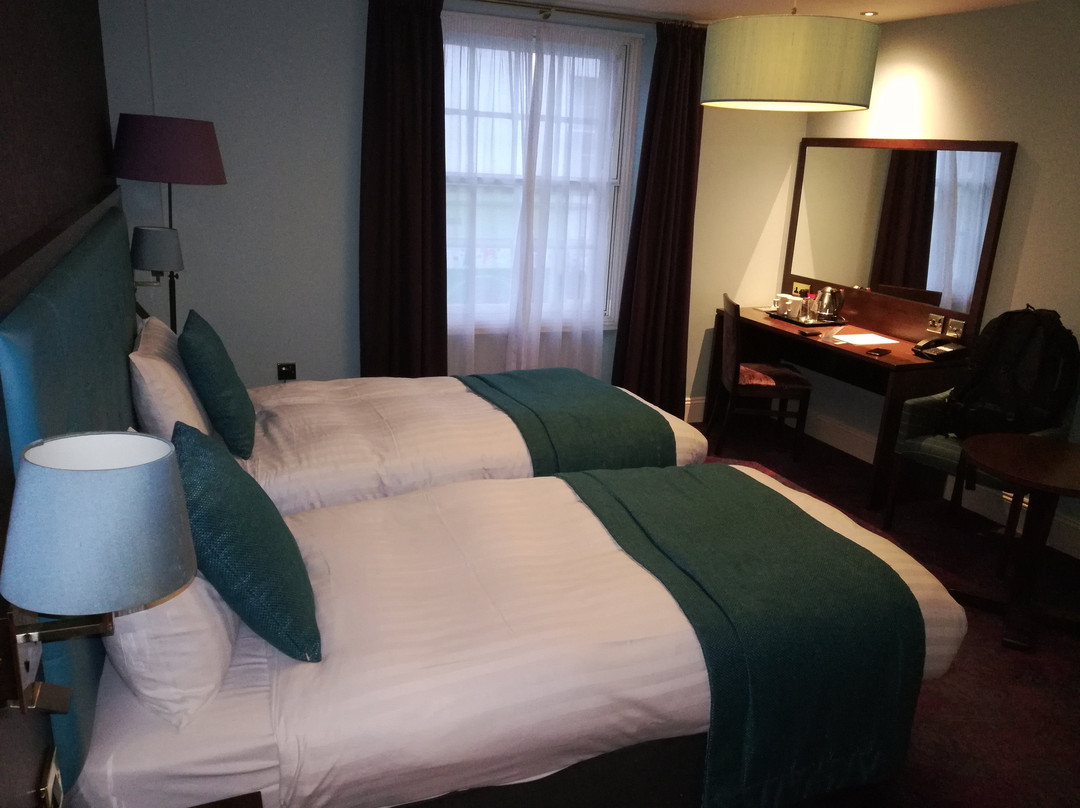 The Queen's Head Hotel主图