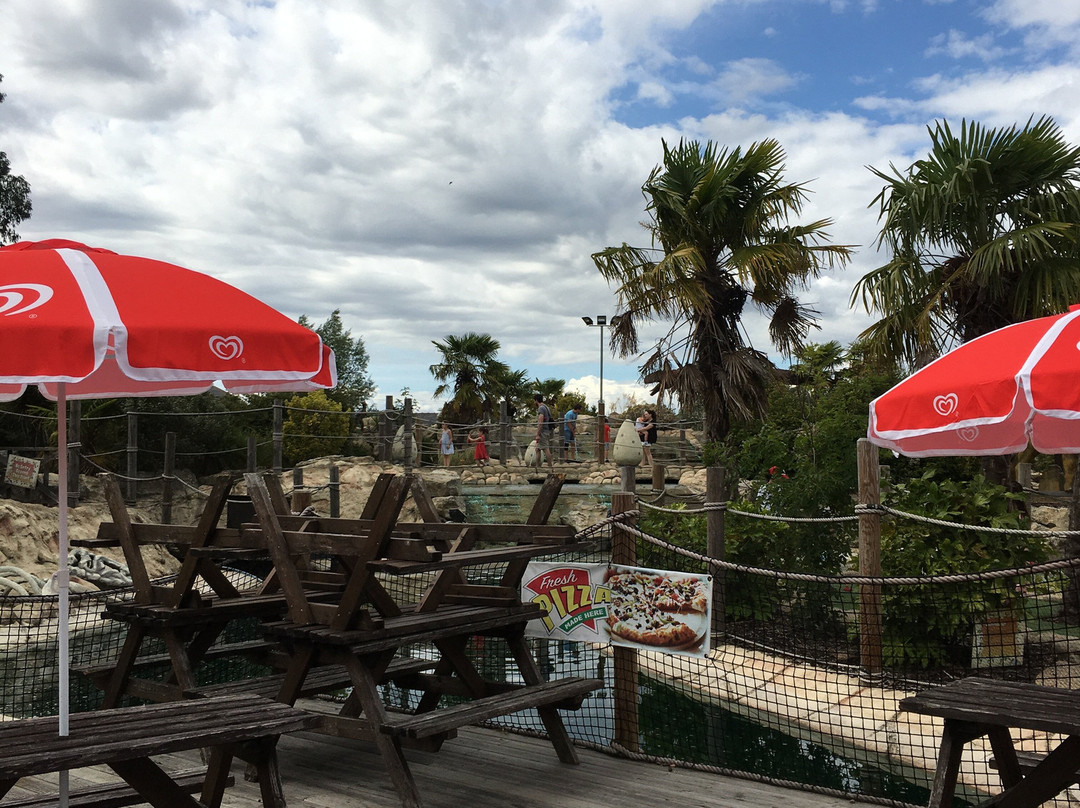 Dinosaur Safari Adventure Golf-巴尼特必去景点