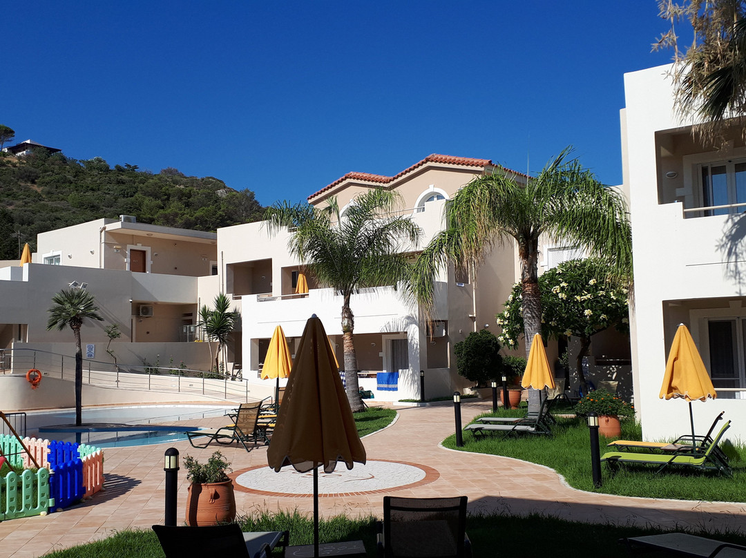 Toxo Hotel & Apartments主图