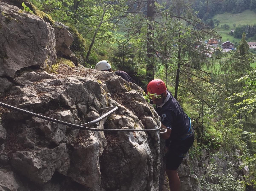 Via ferrata de la cascade des Nants-Bellevaux必去景点