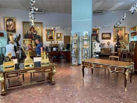 L'Egide Antiques-布鲁塞尔必去景点