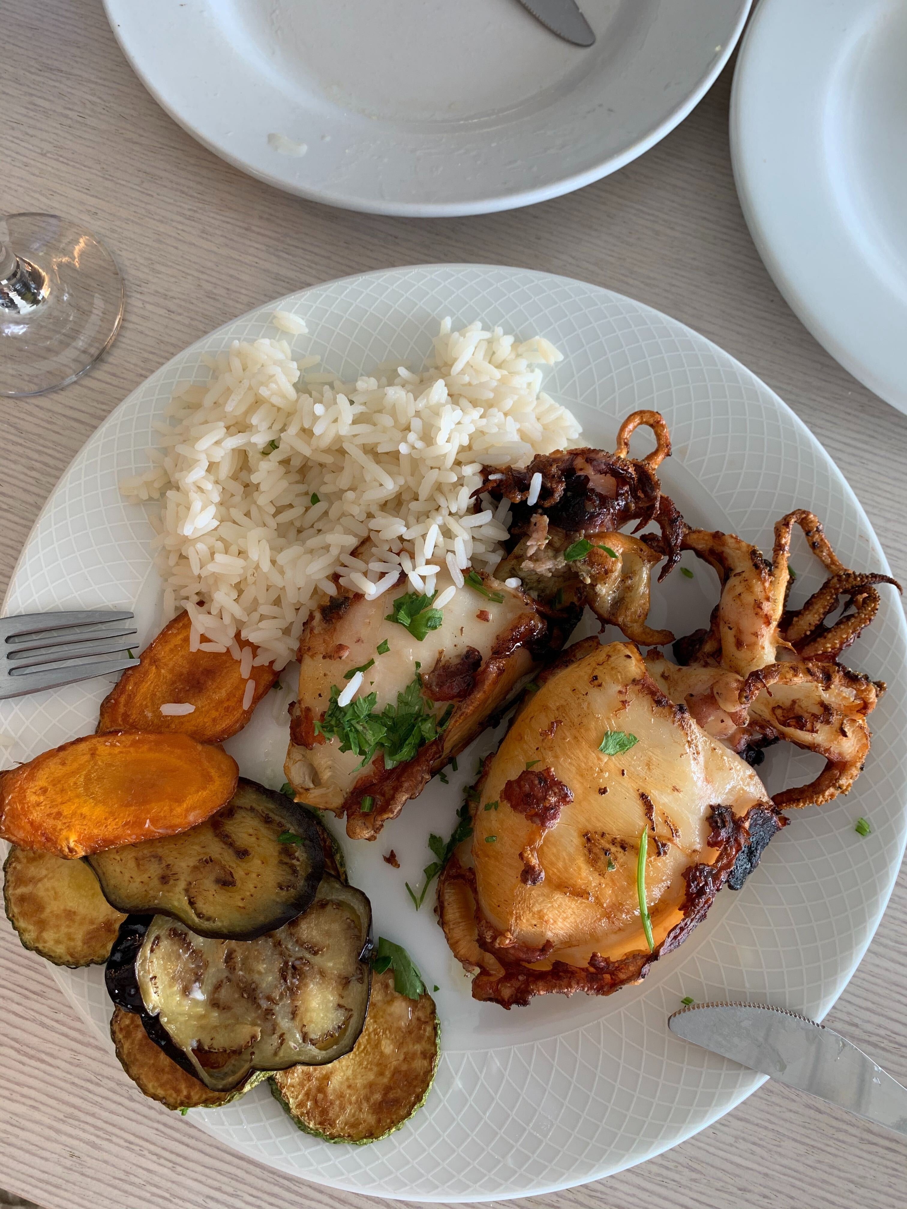 E.J. Pyrgos Bay Hotel-餐饮