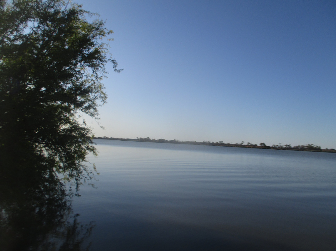 Lake Cullulleraine景点图片