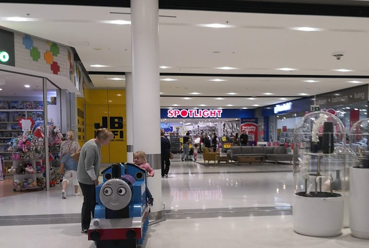 Belrose Super Centre景点图片