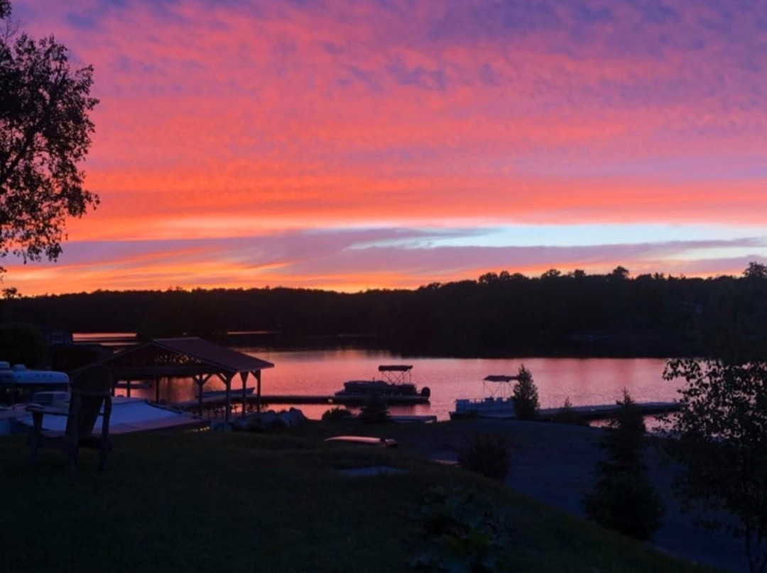 Lake Lauzon Resort & Marine主图