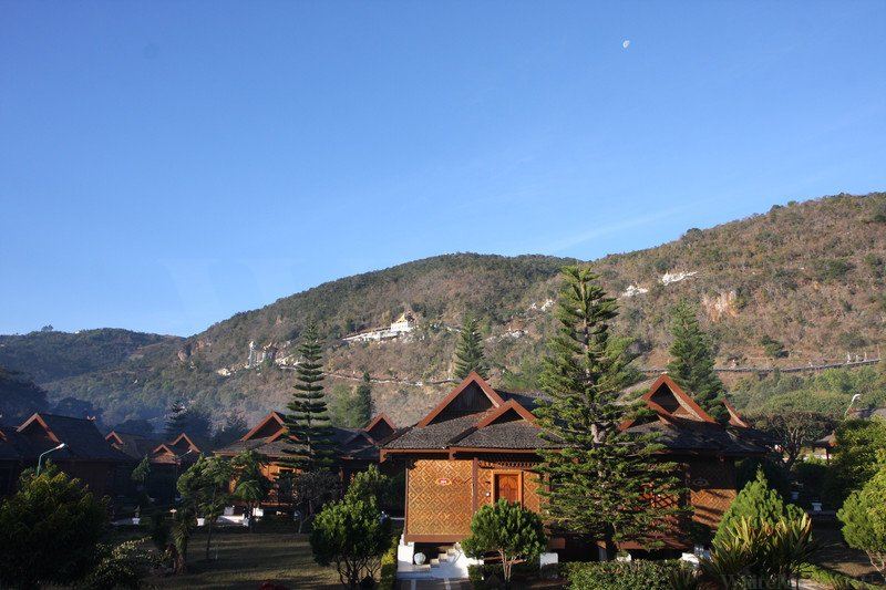 Conqueror Hotel-官方