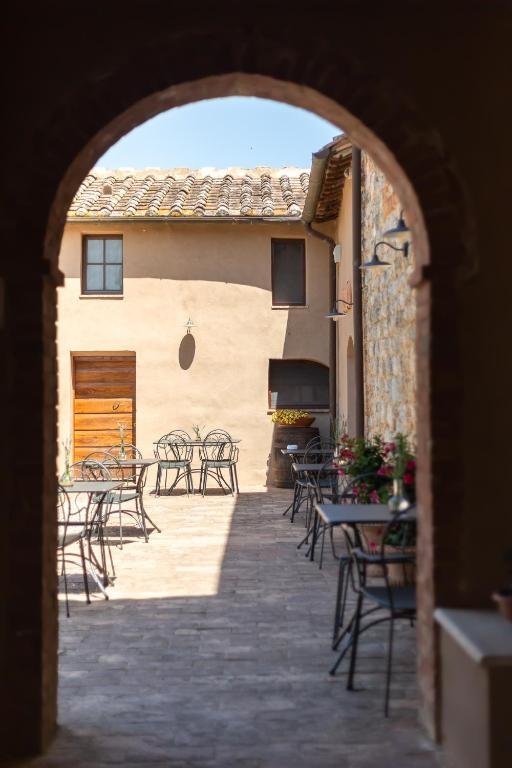 Borgo De Brandi-portrait