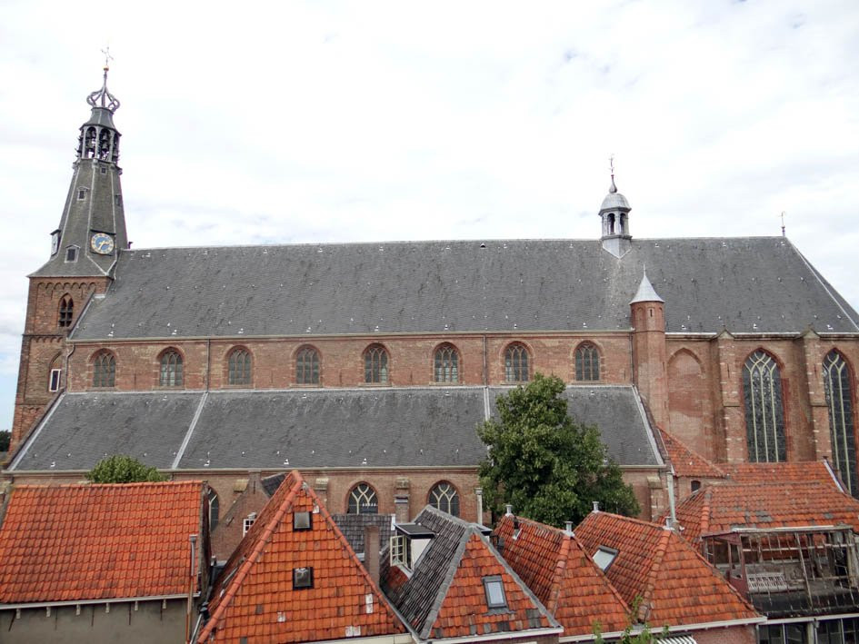 De Sint Laurenskerk van Weesp uit 1462-韦斯普必去景点