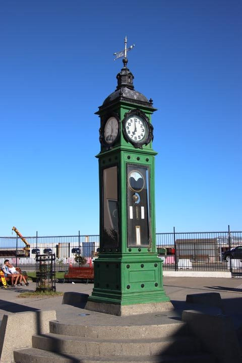 Reloj Del Estrecho-蓬塔阿雷纳斯必去景点