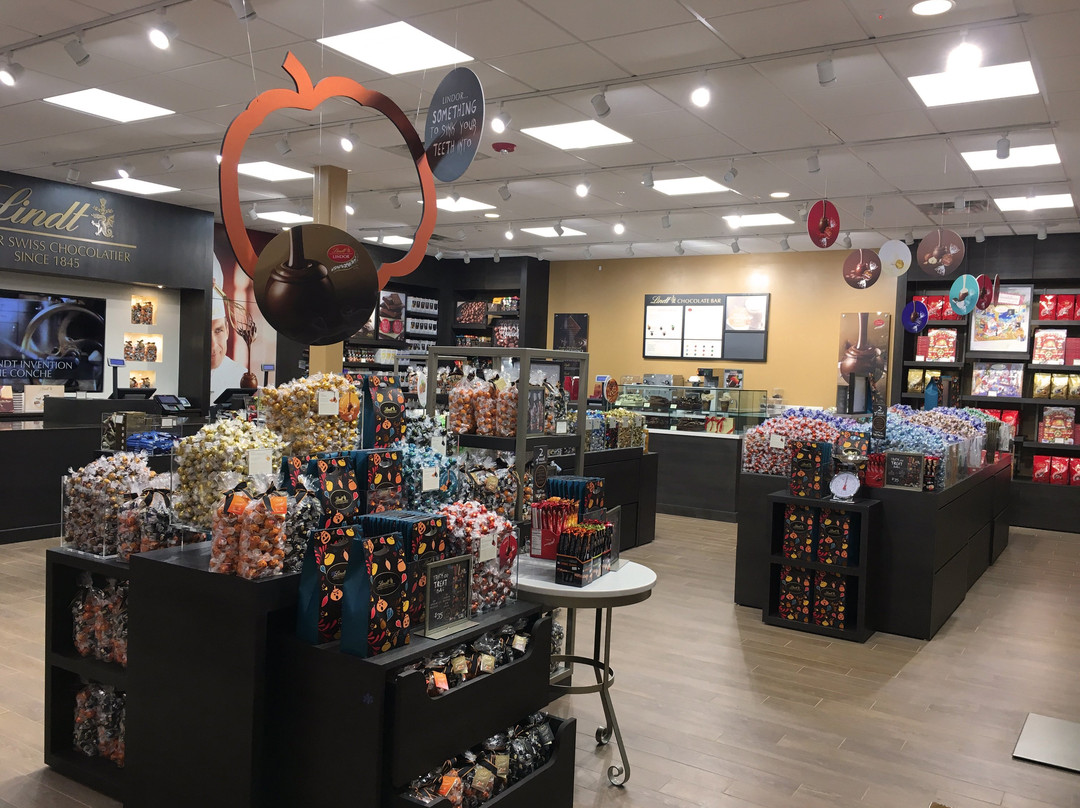 Lindt Chocolate Shop-北康威必去景点