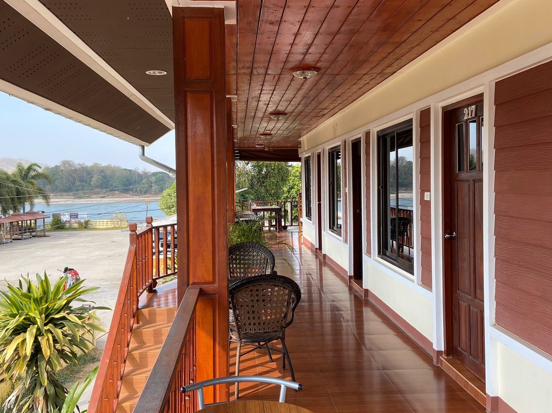 Welcome Holiday主图