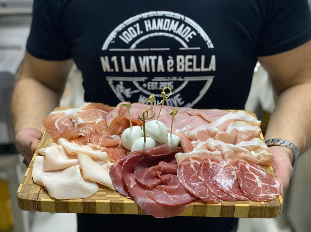 N.1 La Vita e' Bella