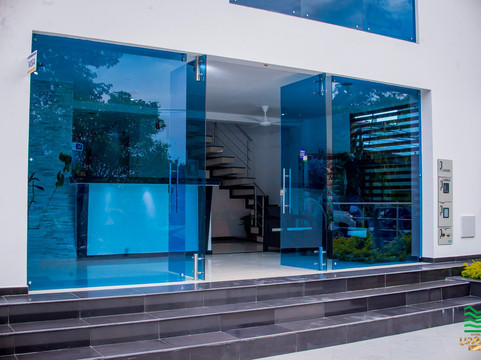 Hotel Luvana Suite主图