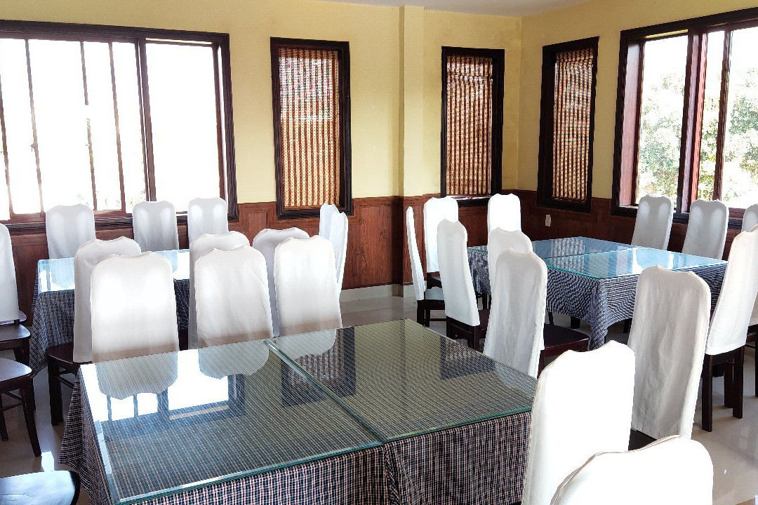 伊甸园酒店主图