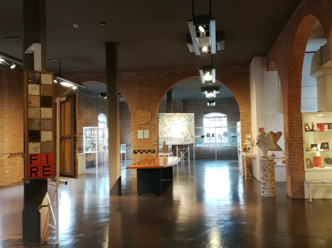 Museo G. Bucci Della Cooperativa Ceramica Di Imola-伊莫拉必去景点