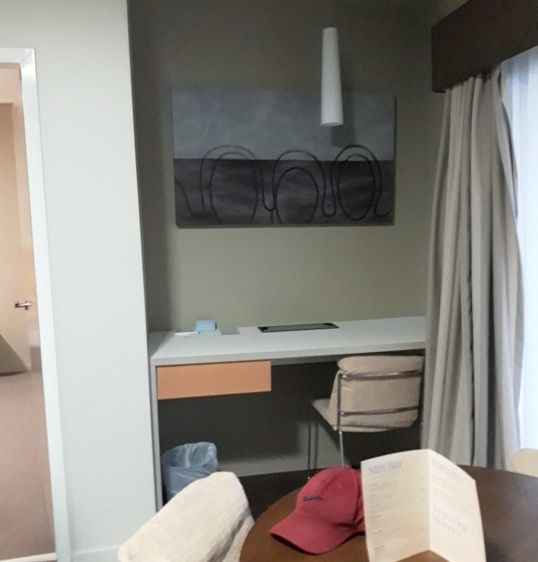 汤斯维尔大酒店主图