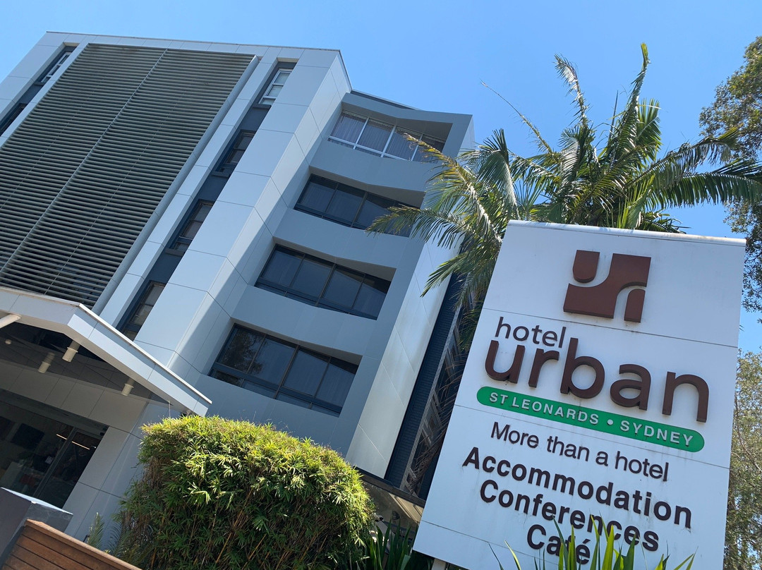 伦纳德都市酒店主图