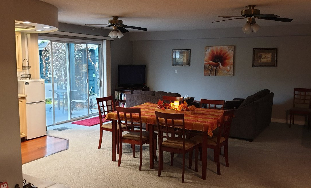 Sunny Shuswap B&B主图