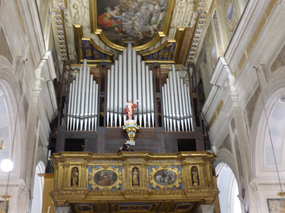 Basilica della SS. Trinità-Piano di Sorrento必去景点