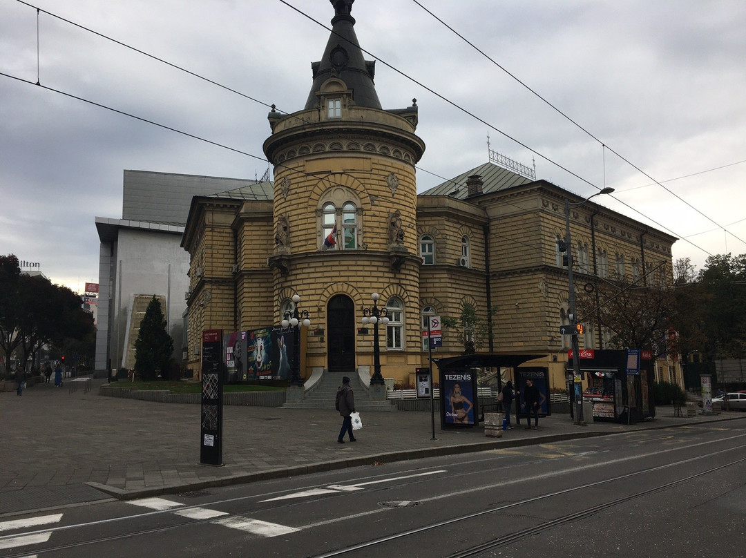 Argo Garni Hotel主图