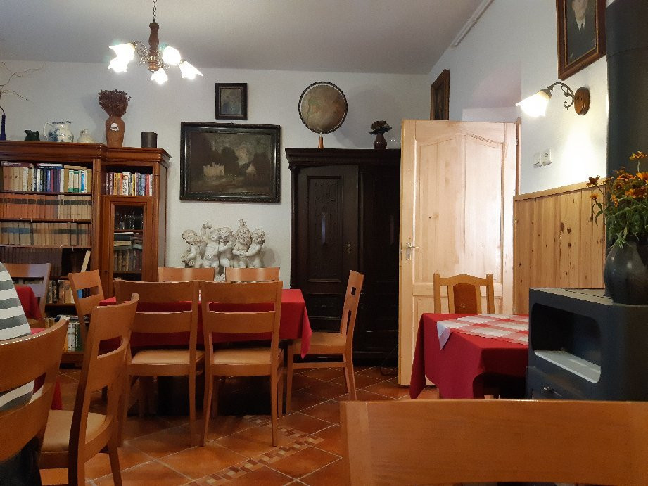 Vadszolo Szallo es Etterem Bakonybel主图