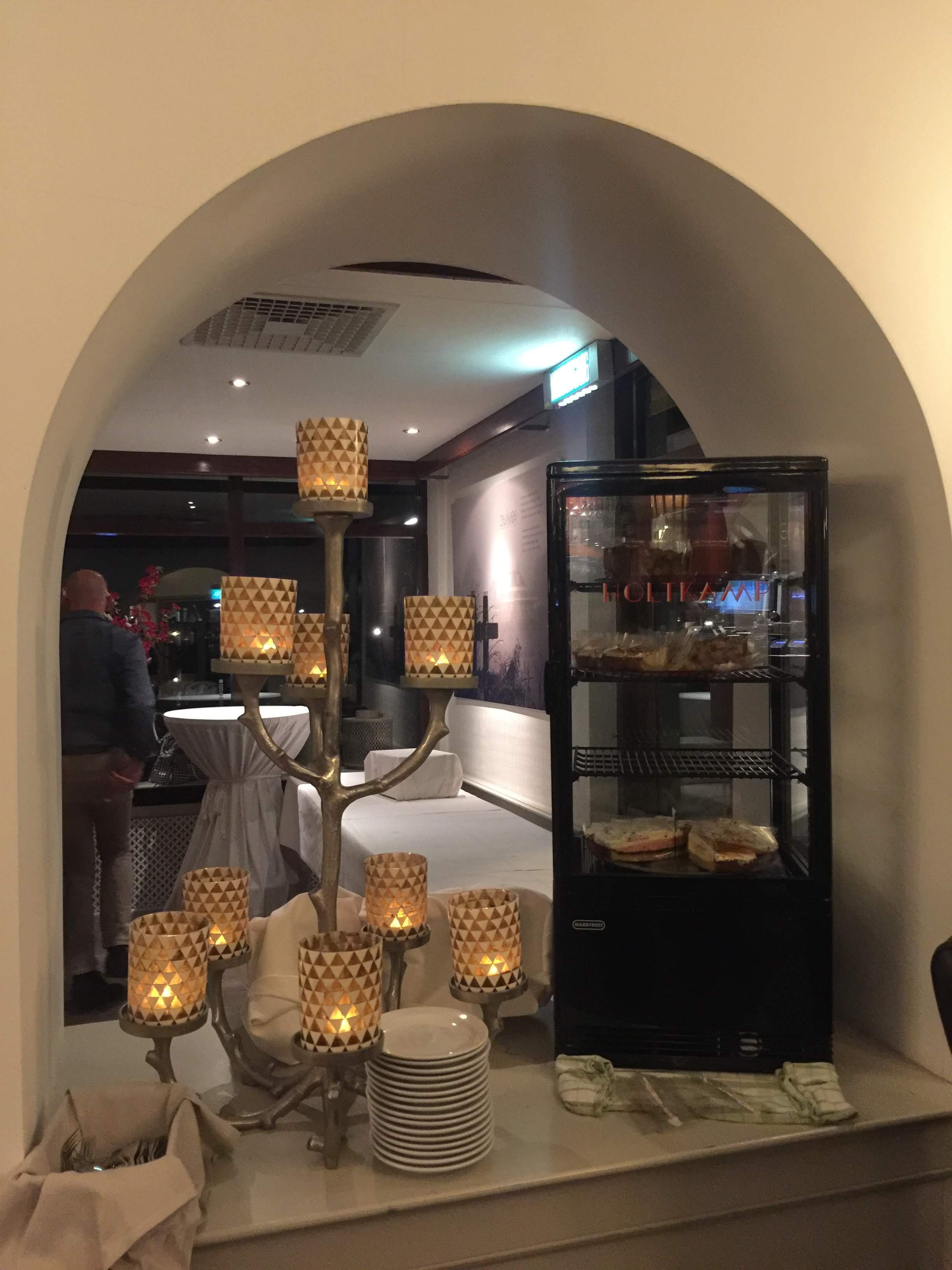 Het Rechthuis aan den Amstel-餐饮