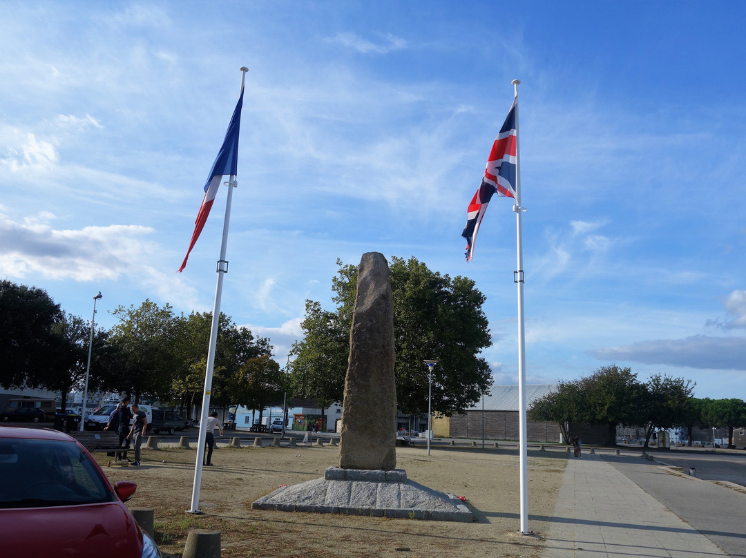 Le monument du Commando-圣纳泽尔必去景点