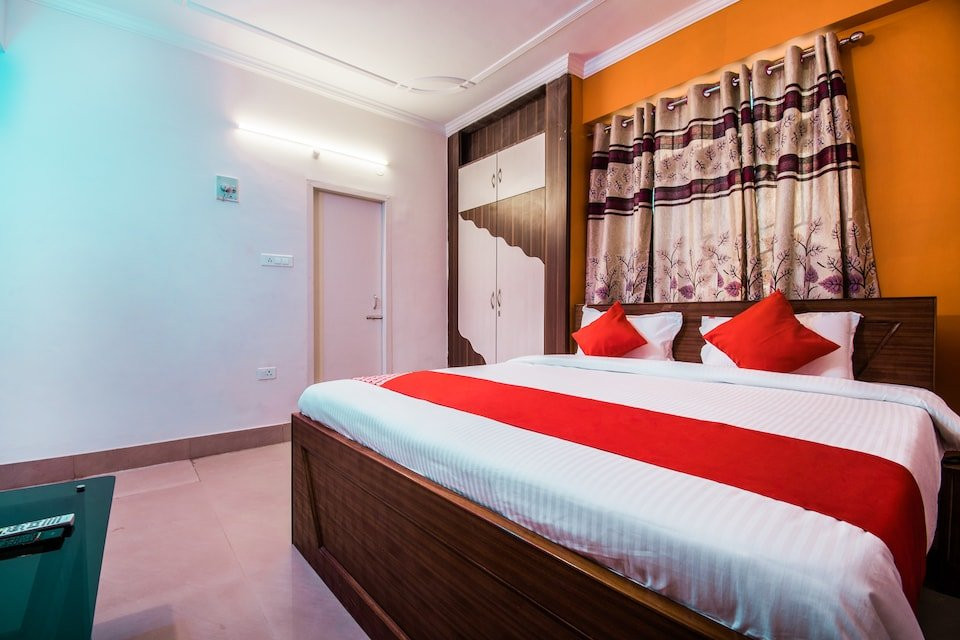 OYO 27616 Hotel Mega Royal主图