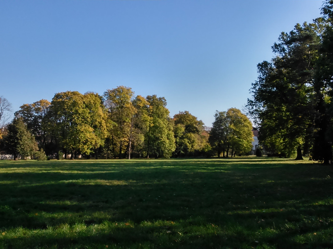 Tovarníky Chateau and Park-Topolcany必去景点