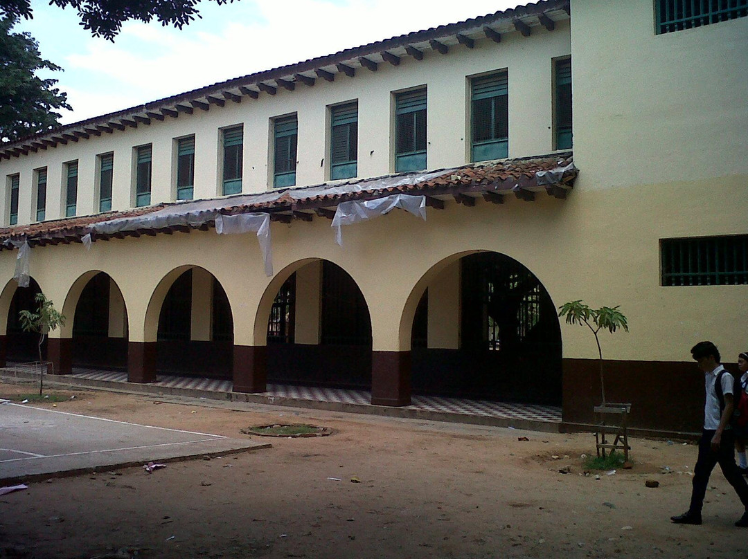 Colegio Nacional Loperena景点图片