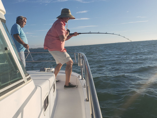 Reel-Ality Sportfishing Charters-迈尔斯堡海滩必去景点