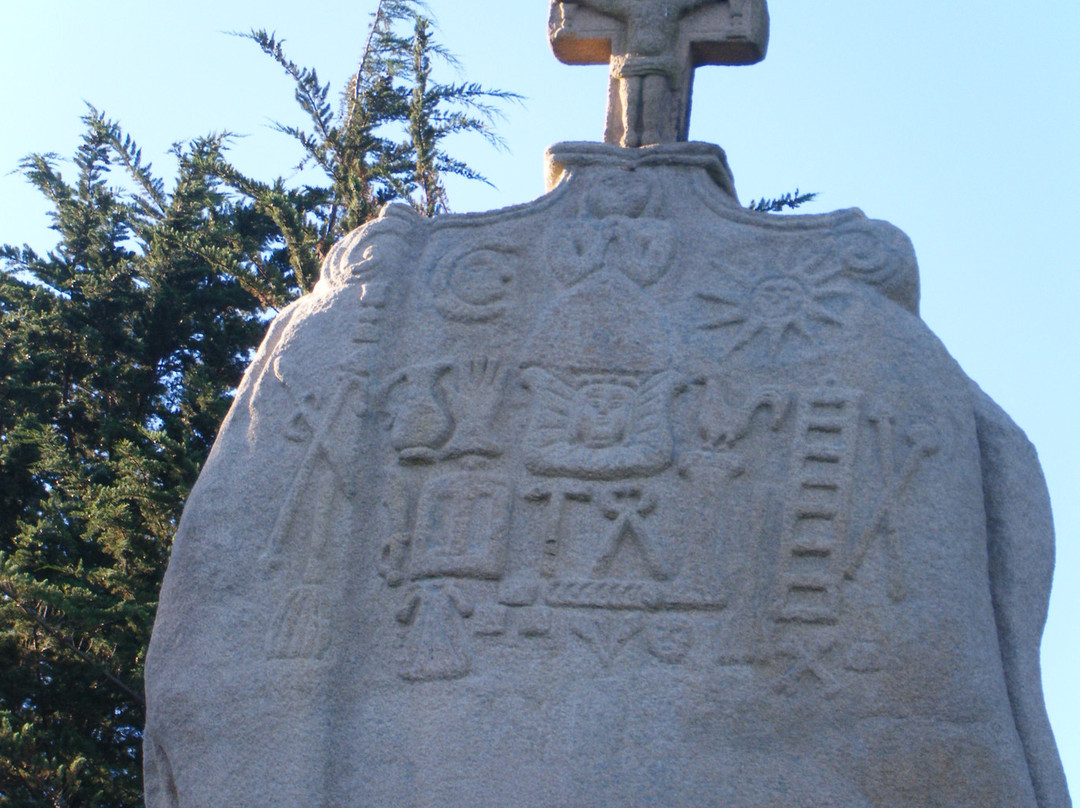 Menhir de Saint Uzec-Pleumeur Bodou必去景点