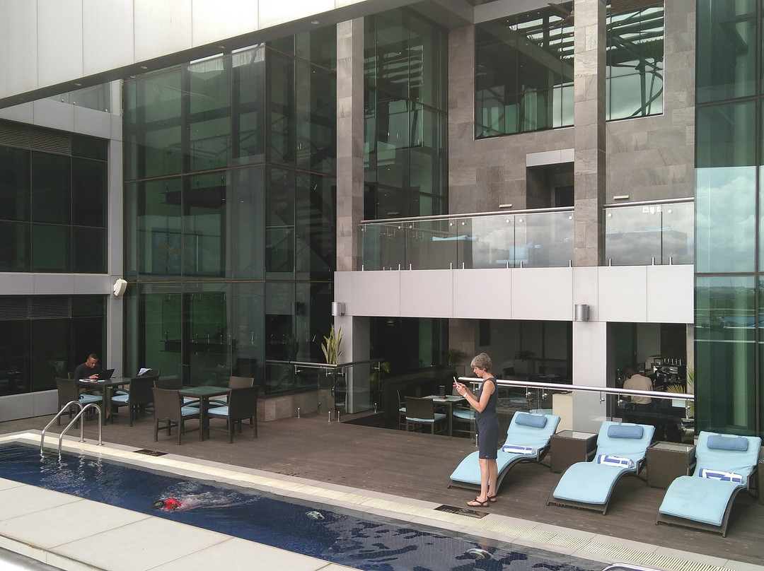 Legend Hotel Lagos Airport, Curio Collection by Hilton主图