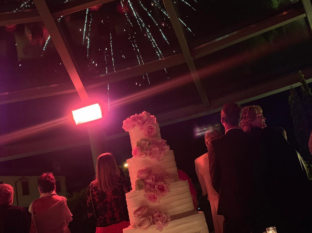 马佐莱尼酒店主图