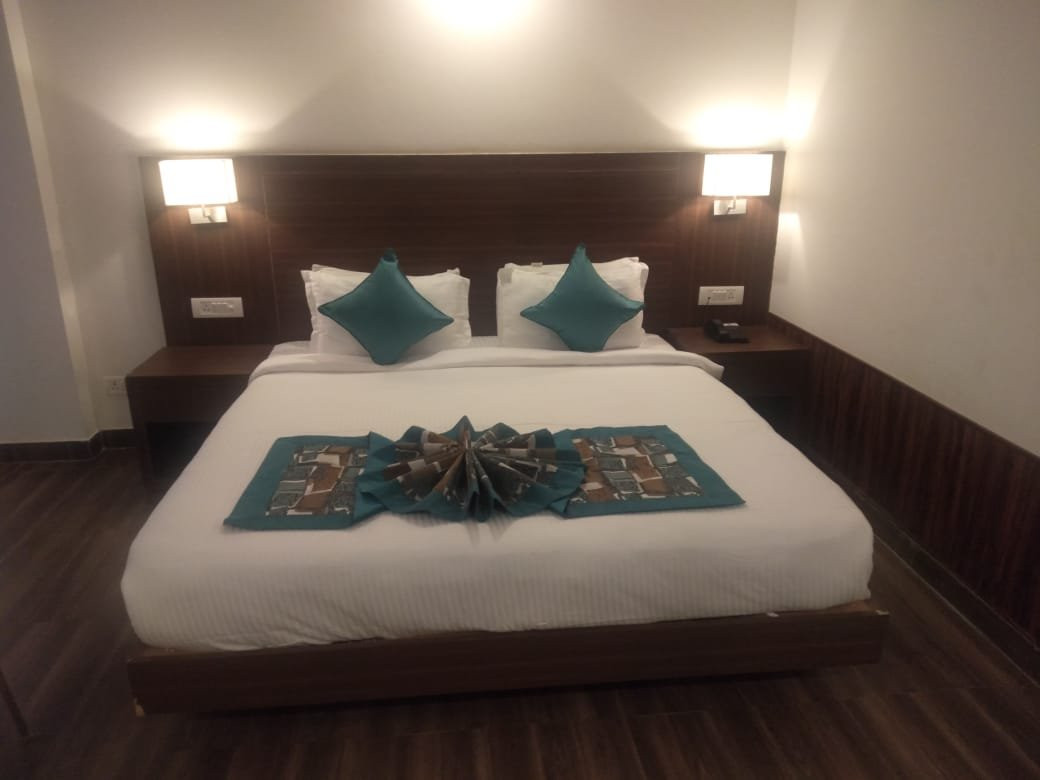 Hotel Goldstone Elite Vrindavan